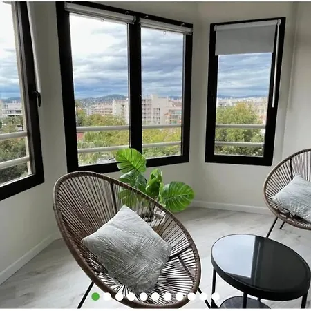 Apartment Beautiful Design Next To The Sea Antibes