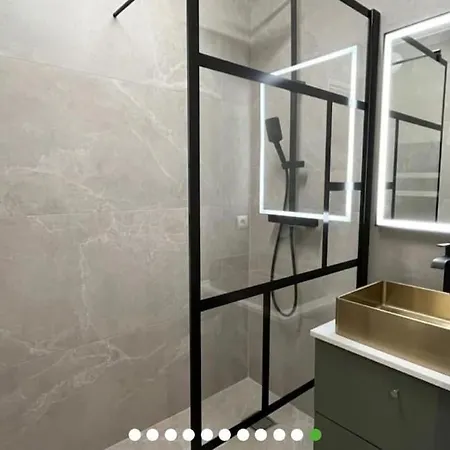Apartment Beautiful Design Next To The Sea Antibes